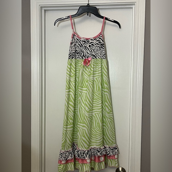 Laura Dare Dresses & Skirts - Laura Dare Zebra and Leaf Print Dress